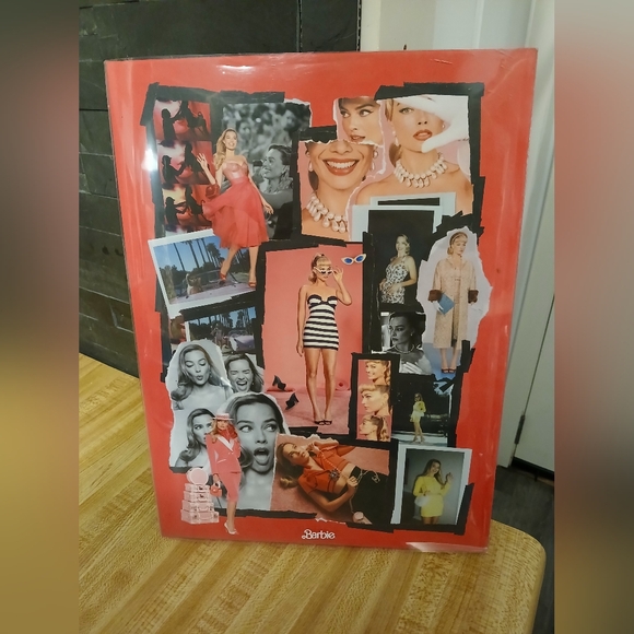 Barbie RARE NEW The World Tour Of Margot Robbie - Picture 5 of 6